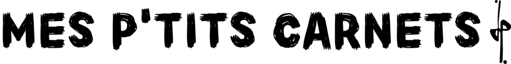 Le texte "Mes p'tits carnets" est disposé à gauche de la signature de la créatrice